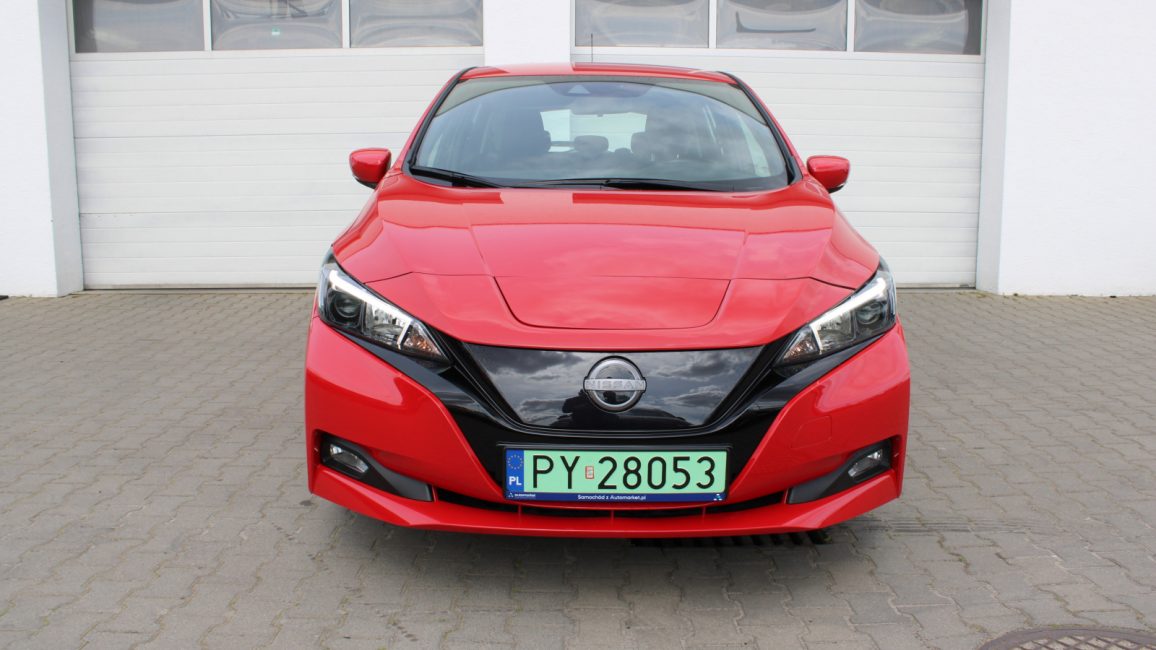 Nissan Leaf 40kWh Acenta PY28053 w abonamencie dla firm