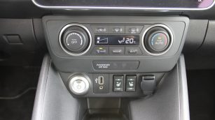 Nissan Leaf 40kWh Acenta PY28053 w abonamencie dla firm