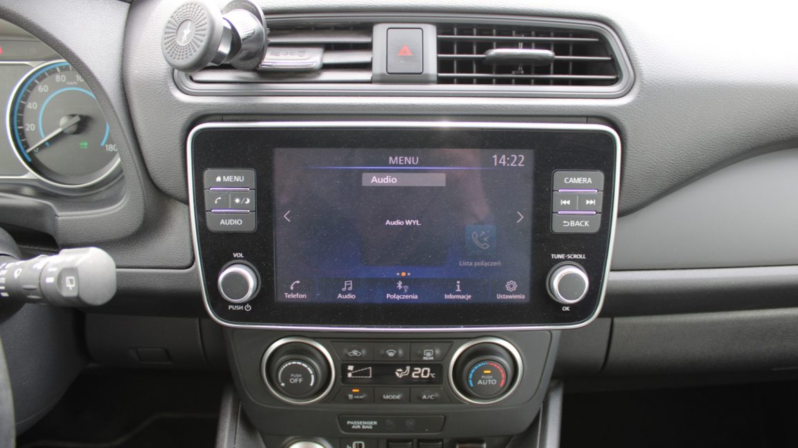 Nissan Leaf 40kWh Acenta PY28053 w abonamencie dla firm