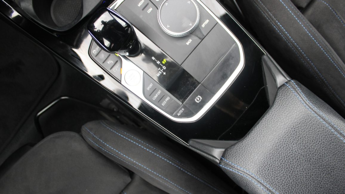 BMW 218i M Sport aut PO7XC70 w zakupie za gotówkę