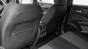 Nissan Qashqai 1.3 DIG-T mHEV N-Connecta WJ5373K w abonamencie