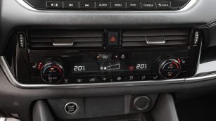 Nissan Qashqai 1.3 DIG-T mHEV N-Connecta WJ5373K w leasingu dla firm