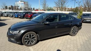 Volkswagen Passat 1.5 TSI EVO Business DSG DW4RX32 w abonamencie dla firm