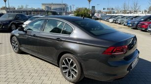 Volkswagen Passat 1.5 TSI EVO Business DSG DW4RX32 w abonamencie dla firm