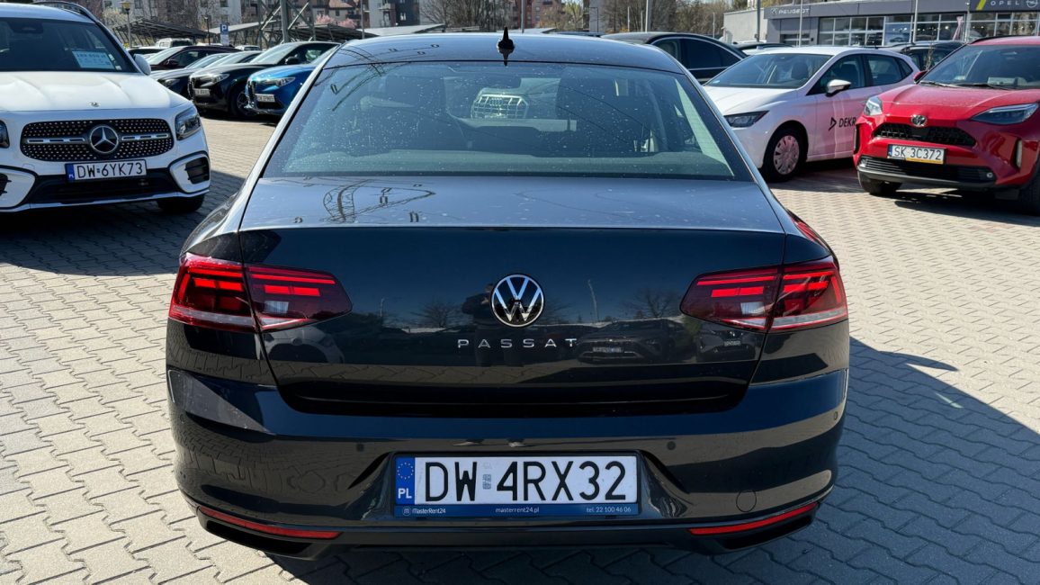 Volkswagen Passat 1.5 TSI EVO Business DSG DW4RX32 w abonamencie dla firm