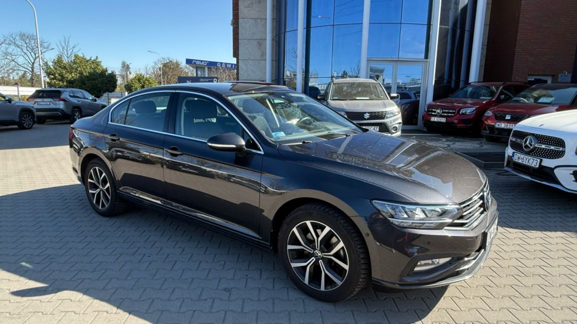 Volkswagen Passat 1.5 TSI EVO Business DSG DW4RX32 w abonamencie dla firm