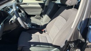 Volkswagen Passat 1.5 TSI EVO Business DSG DW4RX32 w abonamencie dla firm