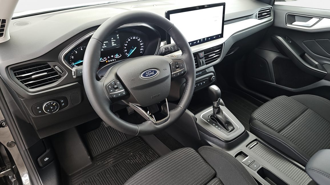 Ford Focus 1.0 EcoBoost mHEV Titanium aut KK1799C w abonamencie
