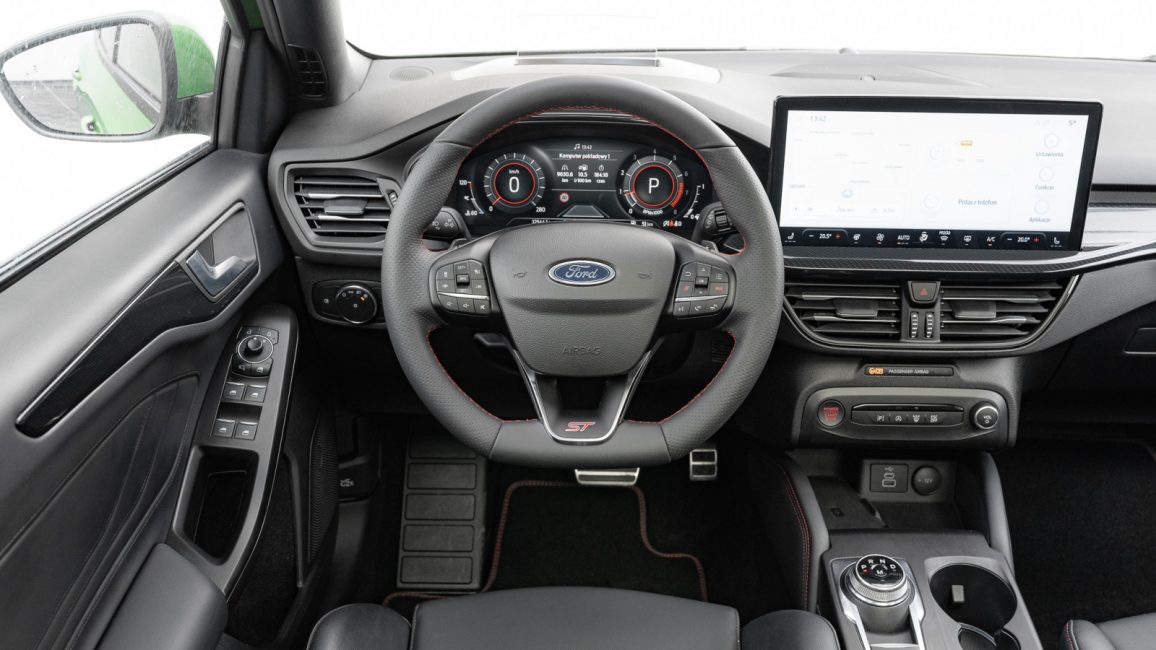 Ford Focus 2.3 EcoBoost ST X aut WD8873T w abonamencie dla firm
