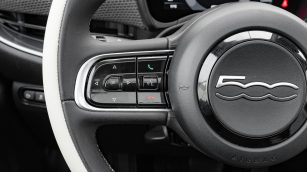Fiat 500 3+1 42 kWh La Prima NO4441Y w zakupie za gotówkę
