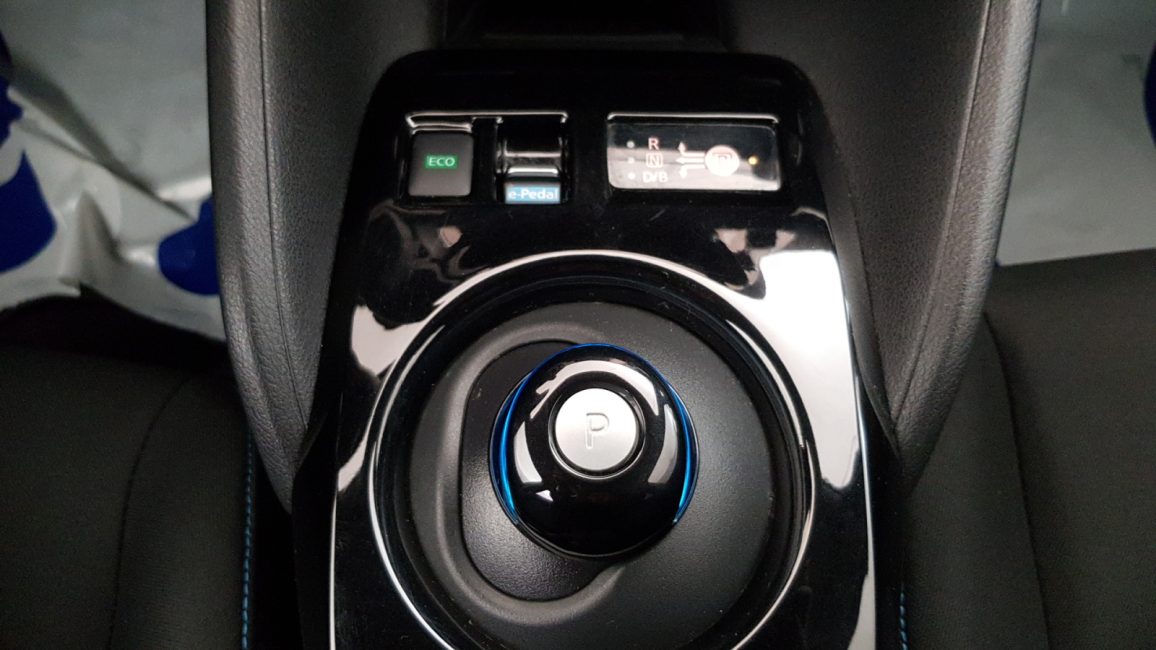 Nissan Leaf 40kWh N-Connecta GD7F038 w abonamencie