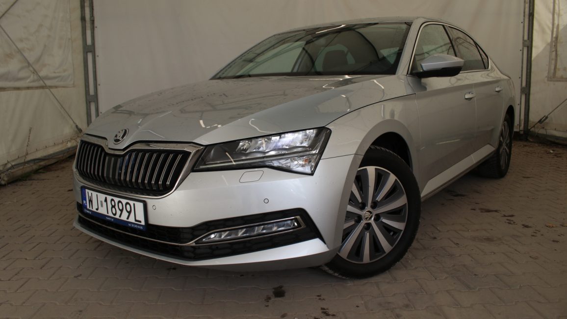 Skoda Superb 2.0 TDI SCR Style DSG WJ1899L w abonamencie