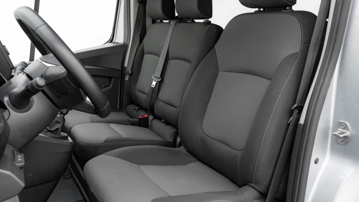 Renault Trafic Kombi 2.0 Blue dCi L2 Pack Clim WJ7045M w leasingu dla firm