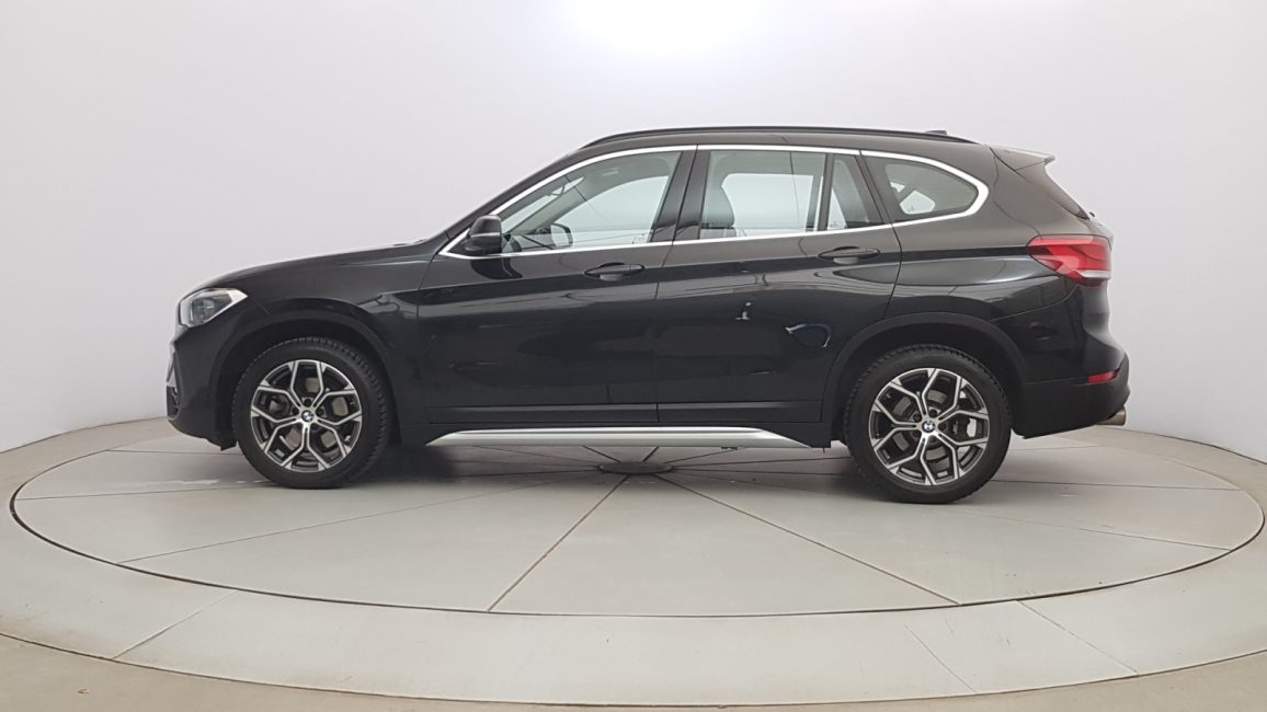 BMW X1 sDrive20i xLine aut WD4615P w abonamencie