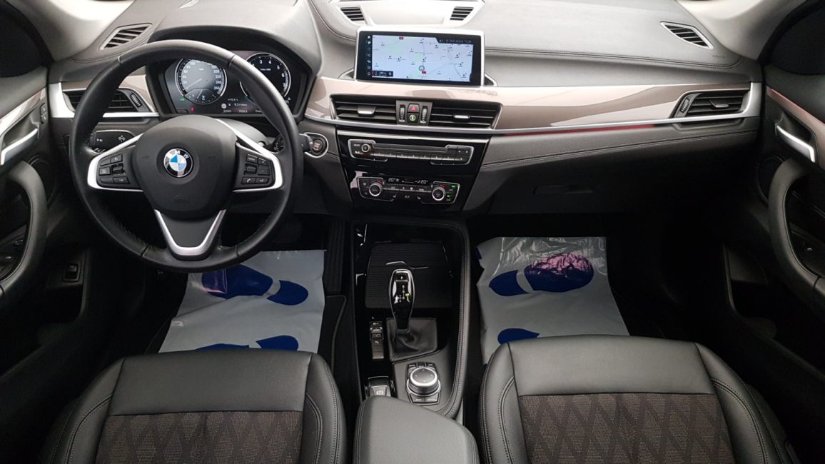 BMW X1 sDrive20i xLine aut WD4615P w abonamencie