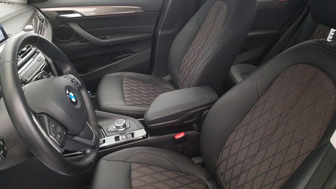 BMW X1 sDrive20i xLine aut WD4615P w abonamencie