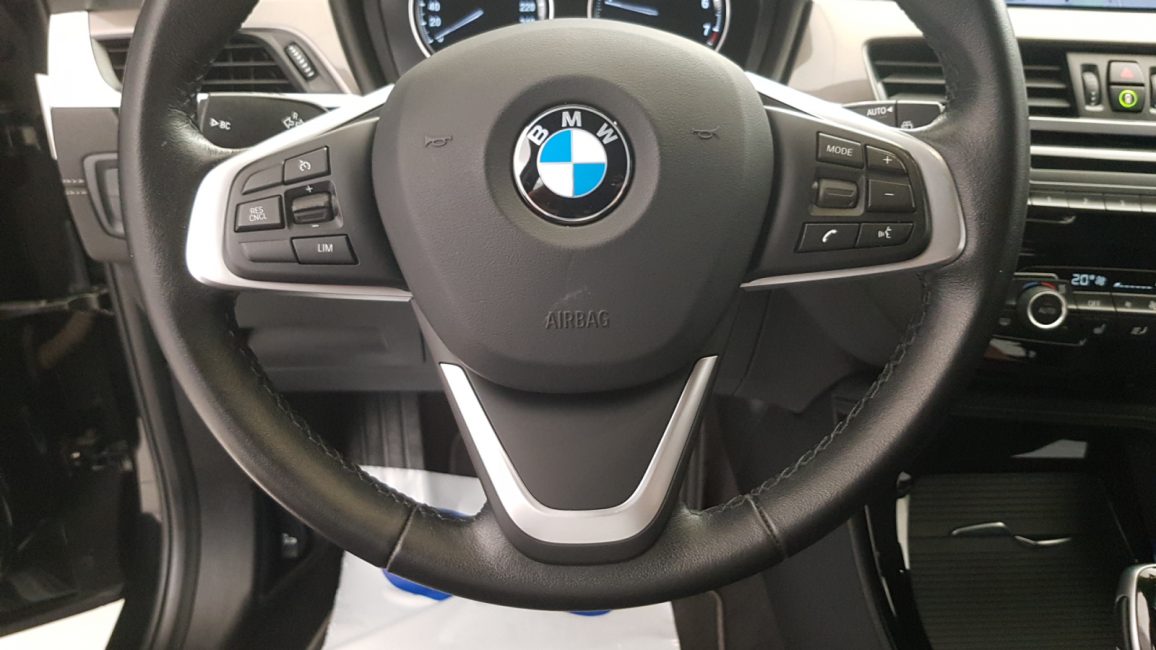 BMW X1 sDrive20i xLine aut WD4615P w abonamencie