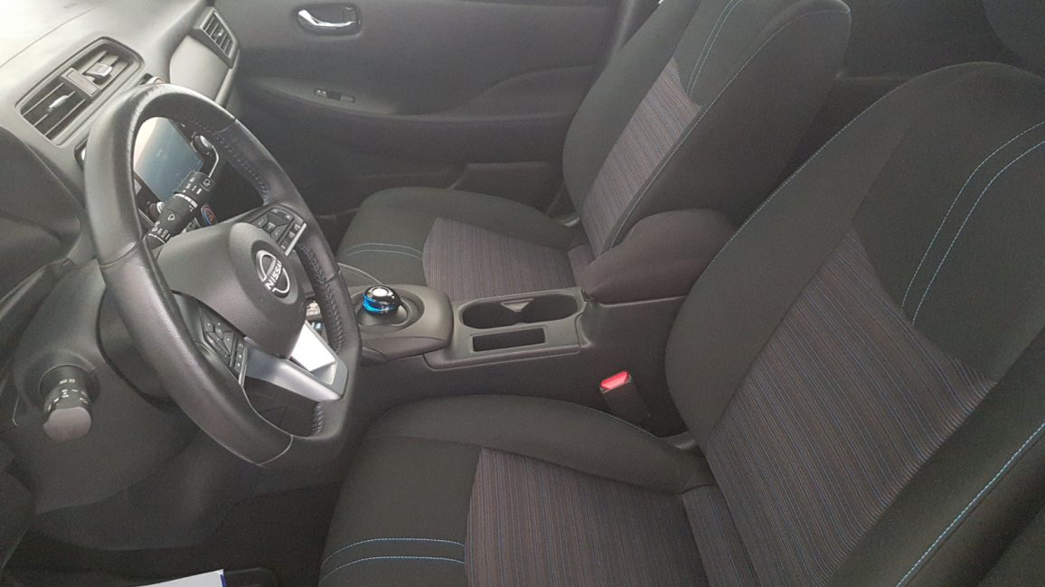 Nissan Leaf 40kWh Acenta GD1H903 w abonamencie