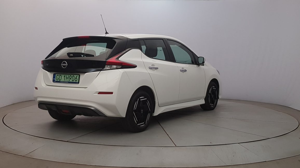 Nissan Leaf 40kWh Acenta GD1H906 w abonamencie