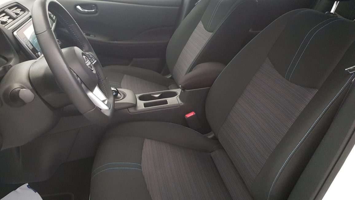 Nissan Leaf 40kWh Acenta GD1H906 w abonamencie