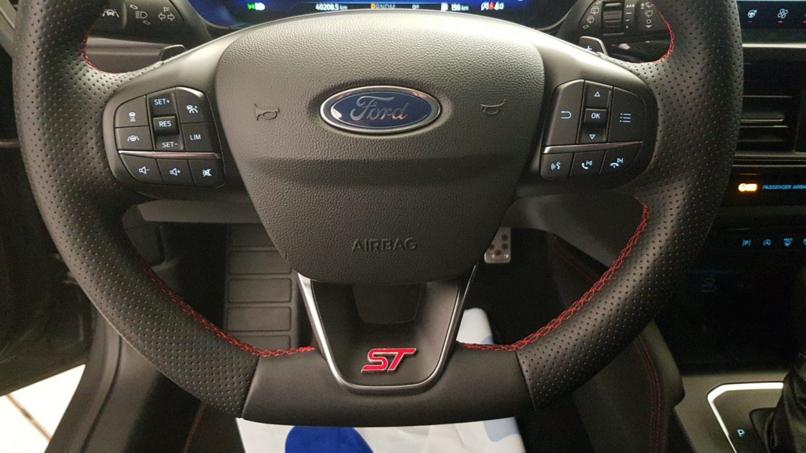 Ford Focus 1.0 EcoBoost mHEV ST-Line X aut WD5258R w abonamencie dla firm
