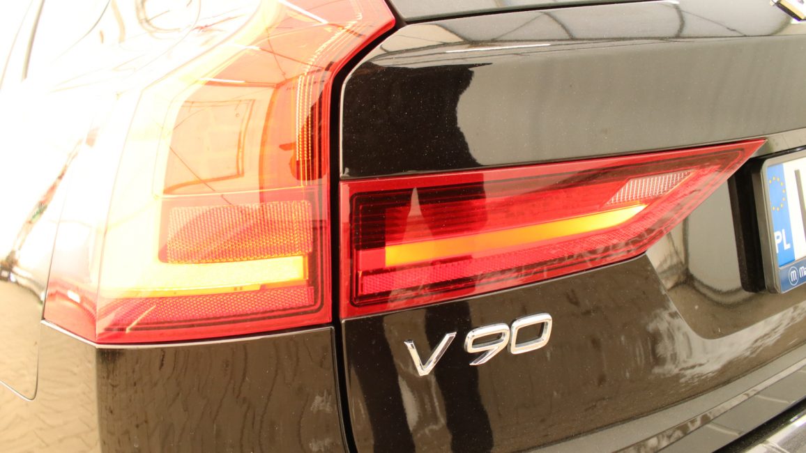 Volvo V90 D5 AWD Inscription aut WD3155H w leasingu dla firm