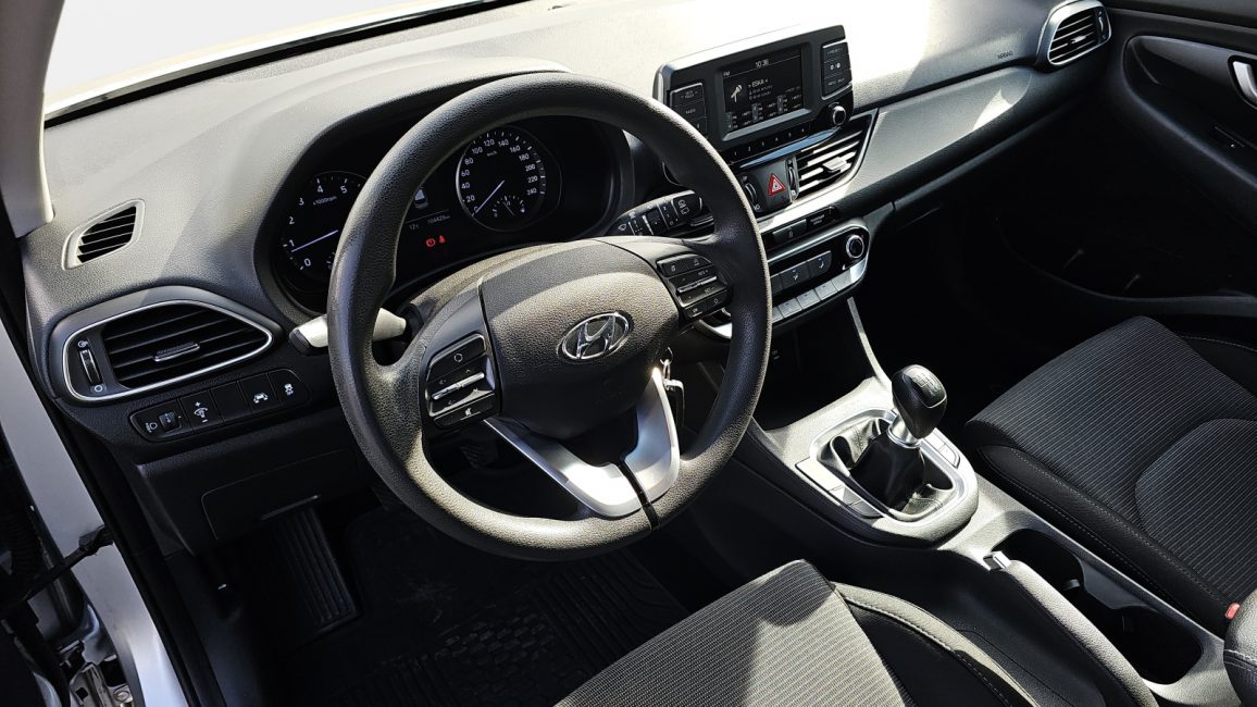 Hyundai i30 1.4 Classic + SK564NA w leasingu dla firm