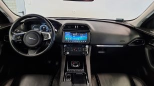 Jaguar F-Pace 2.0 i4D AWD Prestige aut SK652UU w leasingu dla firm